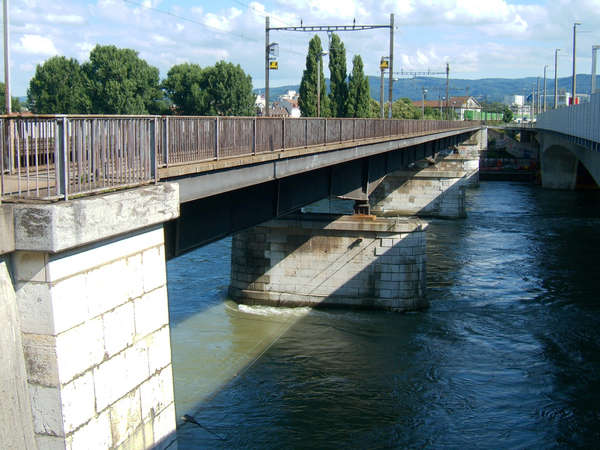 Bridges on the Rhine in Basel. Verbindungsbahnbrücke and Schwarzwaldbrücke seen from Kleinbasel on the right bank of the Rhine